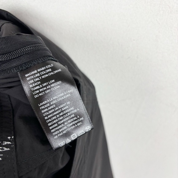 NWT Silence + Noise Hayley Black Nylon Cropped Kick-Flare Pant Sz 0 - Picture 10 of 11